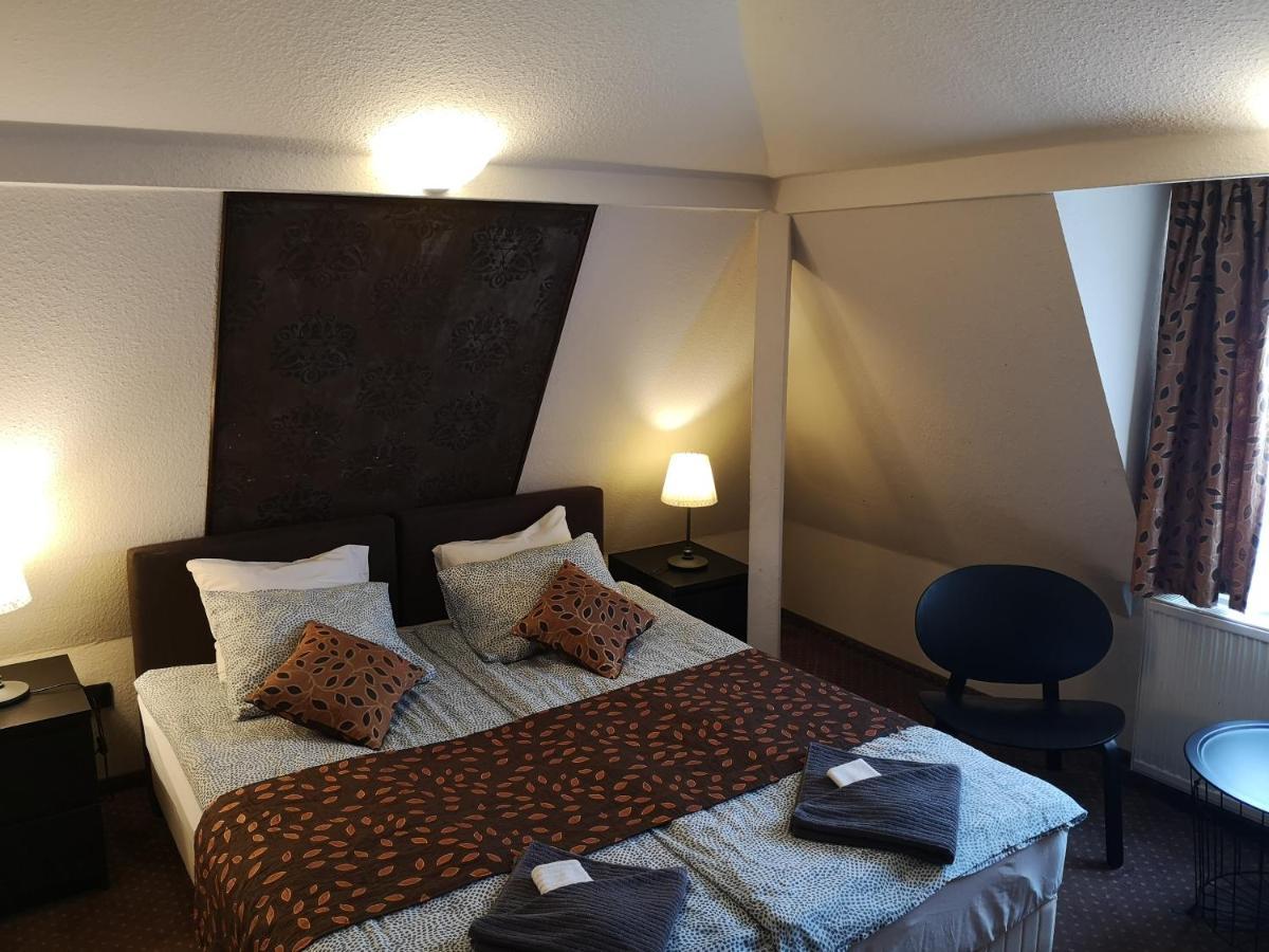 Hotel Kikelet Panzio Dunakeszi Esterno foto