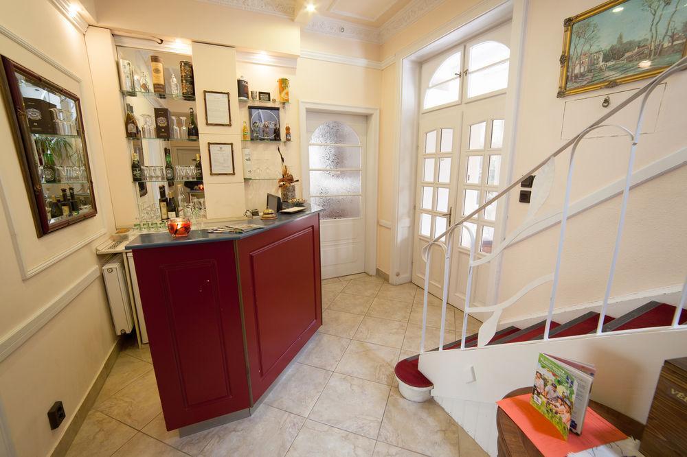 Hotel Kikelet Panzio Dunakeszi Esterno foto